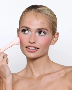 Angled Blush Brush Tön Mehr|Rouge Pinsel