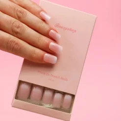 Best Complete Press On French Nails Set Ombre Soft Pink Nagelsätze