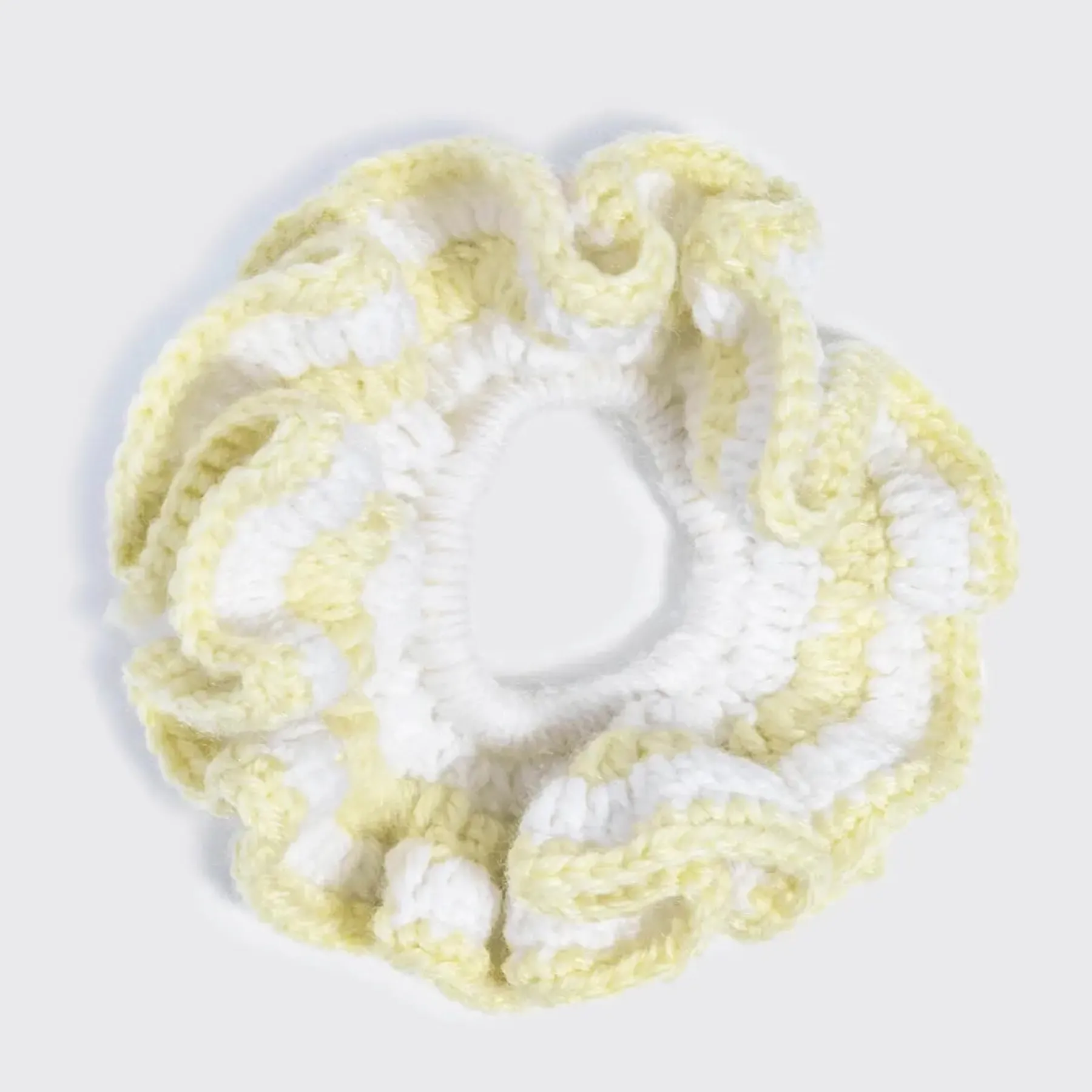 Online Crochet Scrunchie Butter Yellow Haargummis