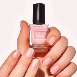 New Gel Affair Nail Lacquer 052 Glowy Blush 3. Nagellak