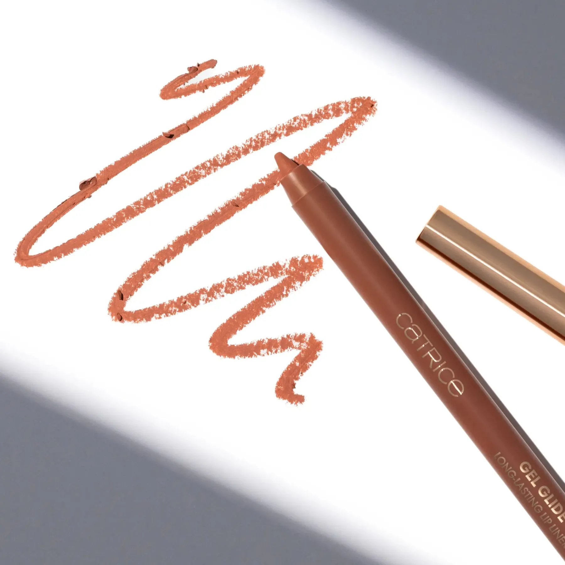 Sale Gel Glide Long-Lasting Lip Liner 040 Latte Lines Lippen Konturenstift