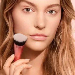 Glow Round Base Brush Foundation|Tön Mehr