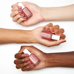 2h25 Boho Rodeo Too Hot To Tame Veganer Nagellack|3. Nagellak
