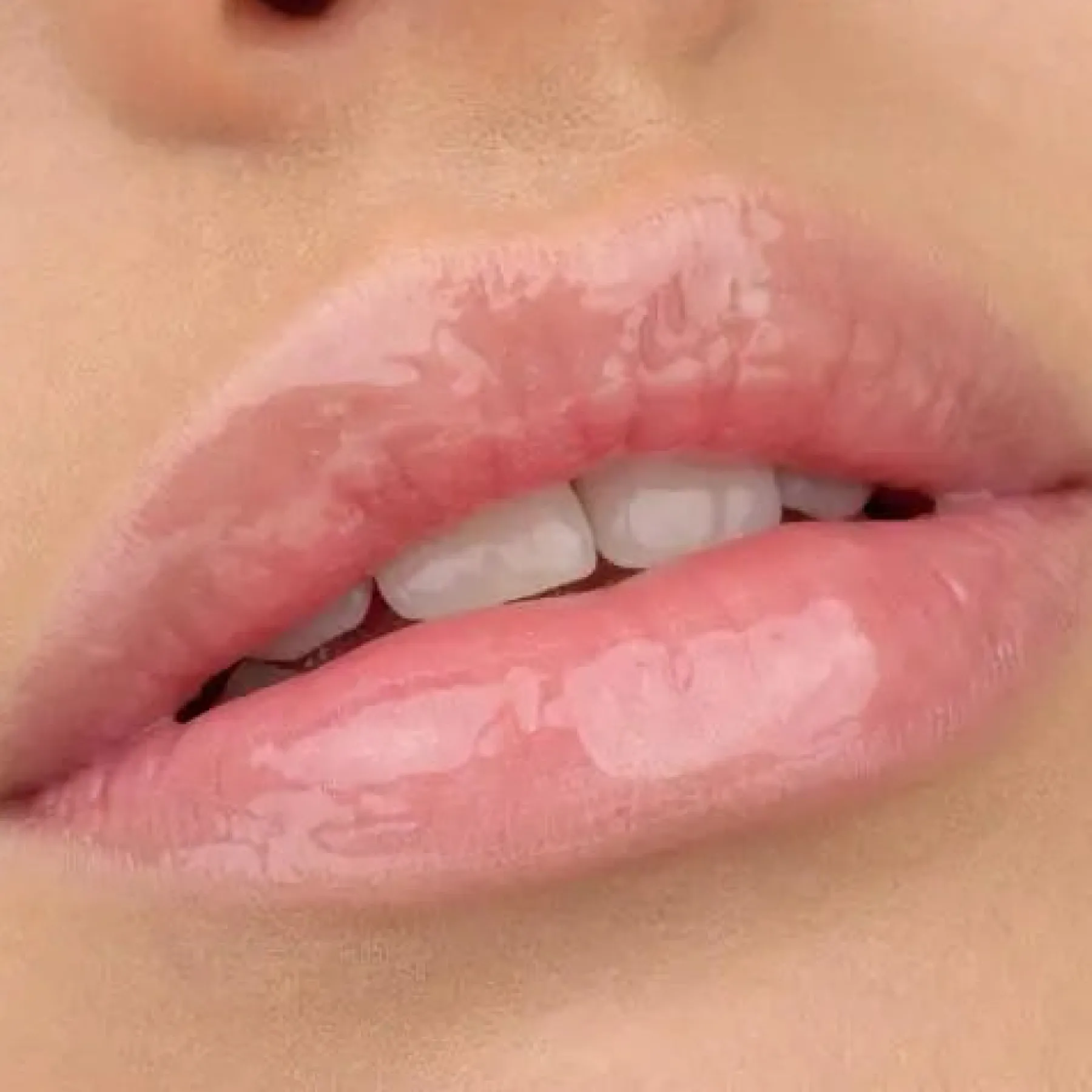 Best Juicy Bomb Shiny Lipgloss 101 Lovely Litchi Lipgloss|Clean Beauty