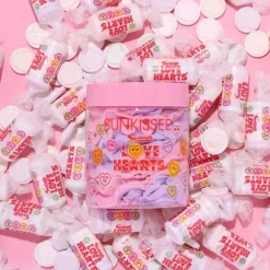 New Love Hearts Soap & Scrub Blackcurrant Everything Shower|Körperpeelings