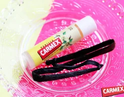 New Moisturizing Lip Balm Classic Stick Vanilla SPF15 Spf|Spf Lippenbalsam