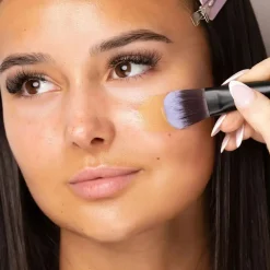 Outlet No. 1 Foundation Brush Foundation|Tön Mehr