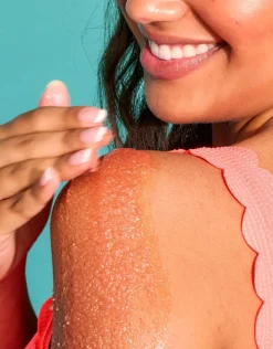 Online Peach Sorbet Shea Sugar Scrub Everything Shower|Körperpeelings