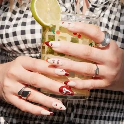 Outlet Press-On Nails Cherry Cola Künstliche Nägel