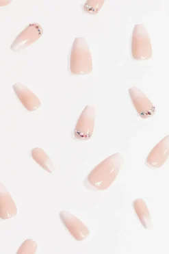 New Press-On Nails Strawberry Mousse Künstliche Nägel