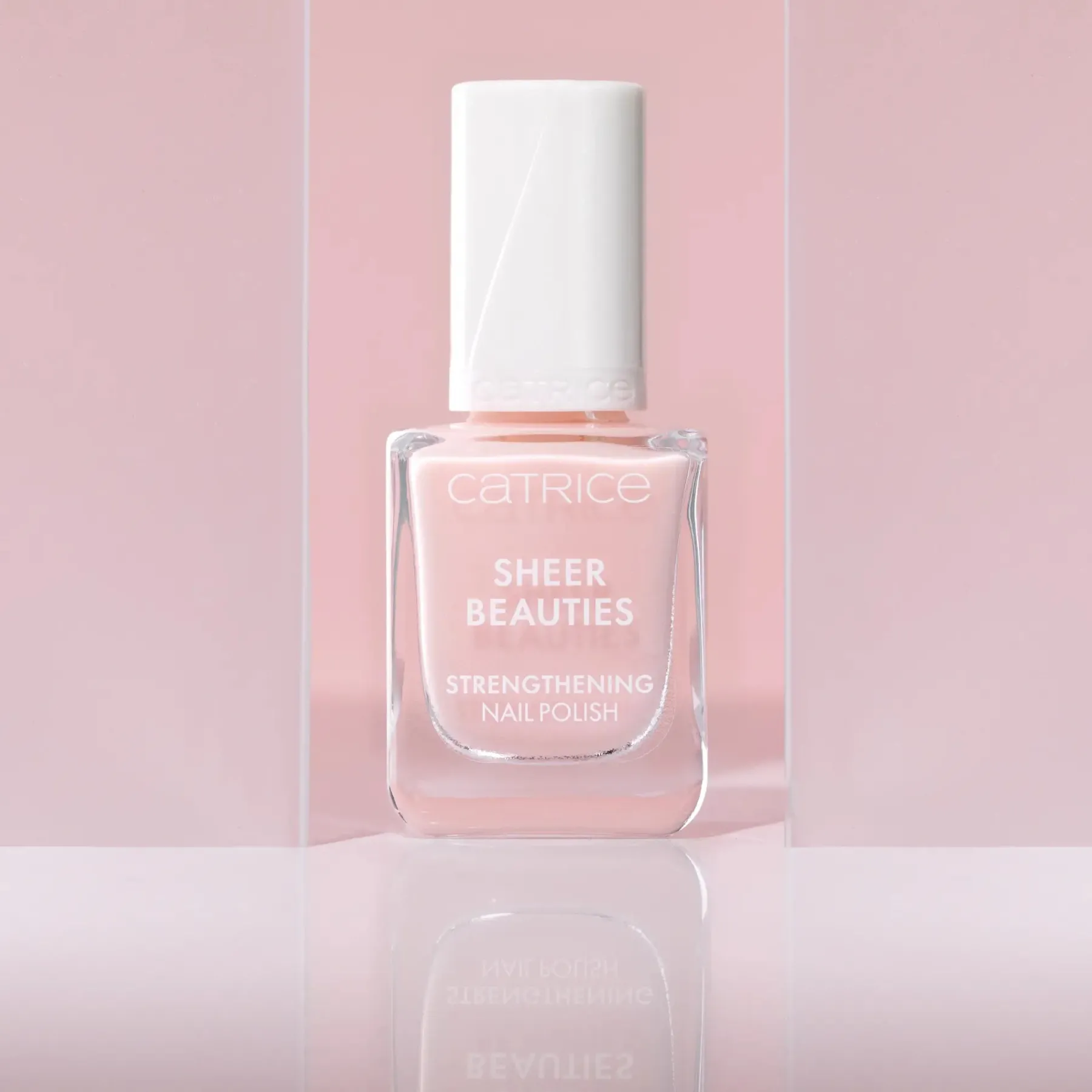 New Sheer Beauties Strengthening Nail Polish 040 Fluffy Cotton Candy 3. Nagellak