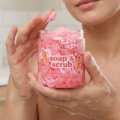 Best Soap And Scrub Strawberry Swirl Everything Shower|Körperpeelings