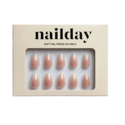Clearance Soft Gel Press-On Nails Creamer Künstliche Nägel