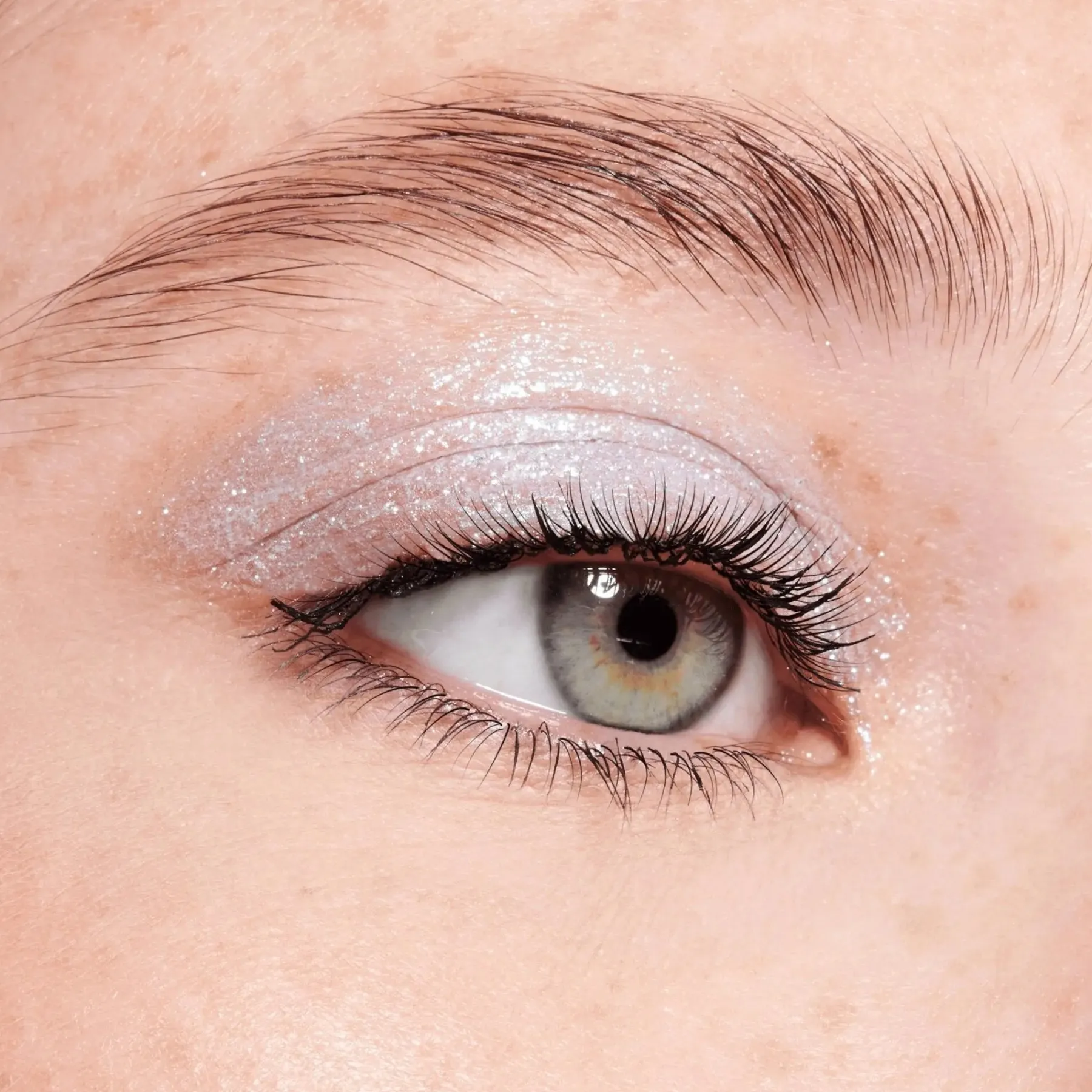 Online Space Glam Liquid Chrome Eyeshadow 010 Milky Way Lidschatten|Vegane Lidschatten