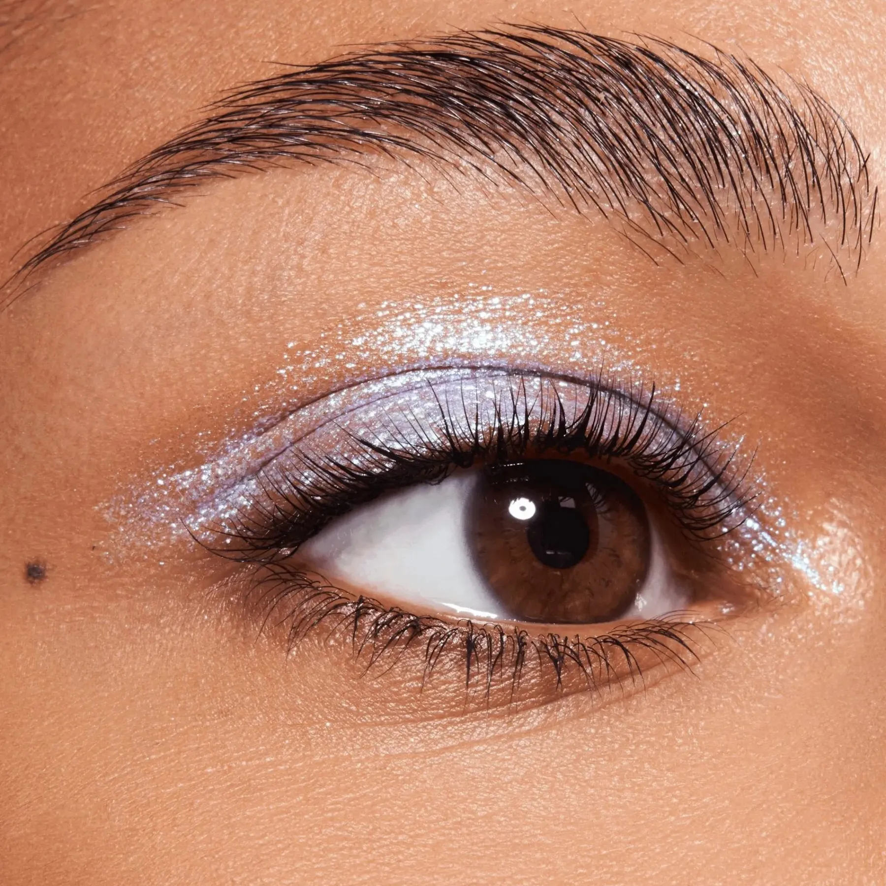 Online Space Glam Liquid Chrome Eyeshadow 010 Milky Way Lidschatten|Vegane Lidschatten