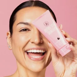New Strawberry Seed Exfoliating Cleanser Hauptzutat|Reinigungsmittel