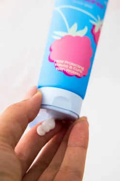 Hot Weightless Protein Leave-In Conditioner 4. Leave In Conditioners & Sprays|Vegane Haarpflege